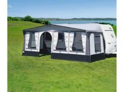Brand Caravanvoortent Safir Tl 240