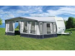 Brand Caravanvoortent Topas 300